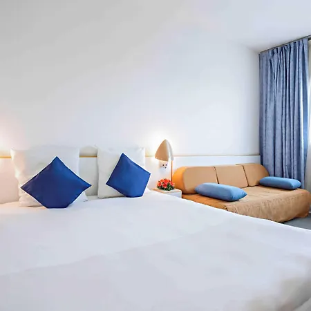 Hotel Novotel Sud 4*