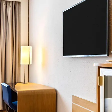 Hotell Novotel Sud Caserta