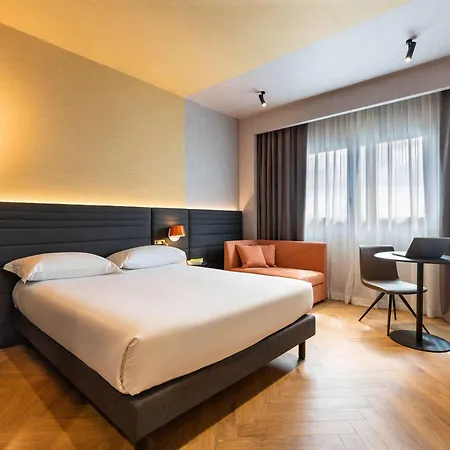 Novotel Sud Hotel