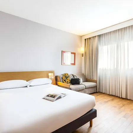 Novotel Sud Hotel 4*