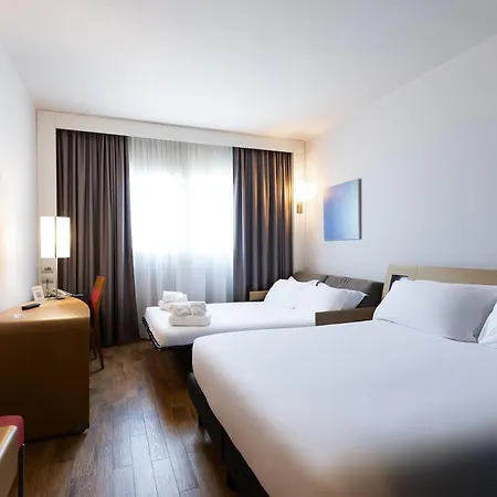Hotel Novotel Sud 4*