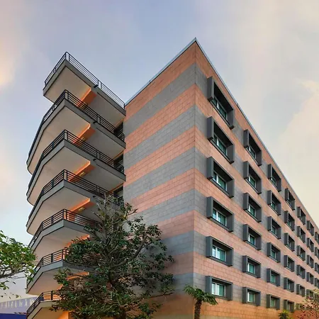 Novotel Sud מלון קאסרטה