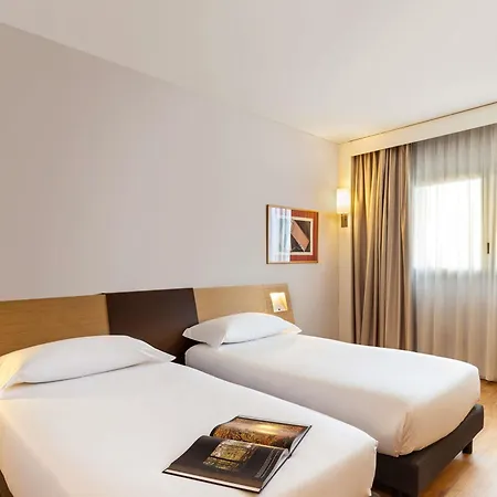 Novotel Sud 4* קאסרטה