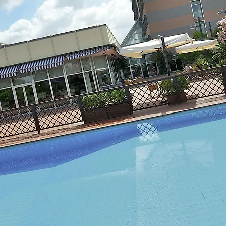 Hotel Novotel Sud 4*