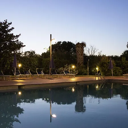 מלון Novotel Sud 4*