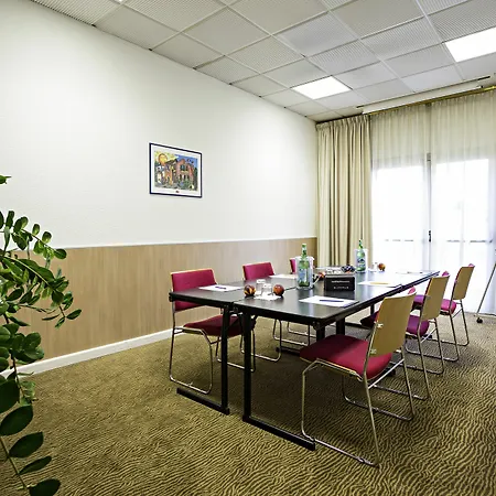 Hotel Novotel Sud 4*