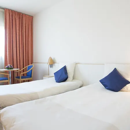 Hotel Novotel Sud 4*